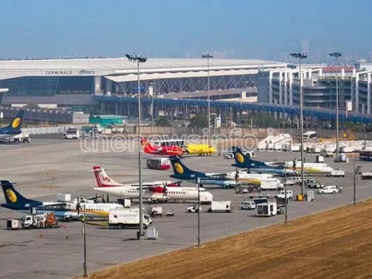 Delhi Airport flight delays